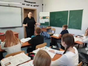 Инспектор повторяет правила