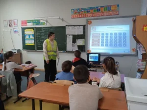 Ученики работают с интерактивной доской