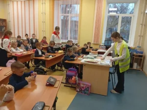 Ученики выполняют задание