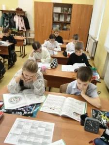 Ученики читают