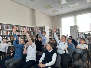 Ученики участвуют в викторине